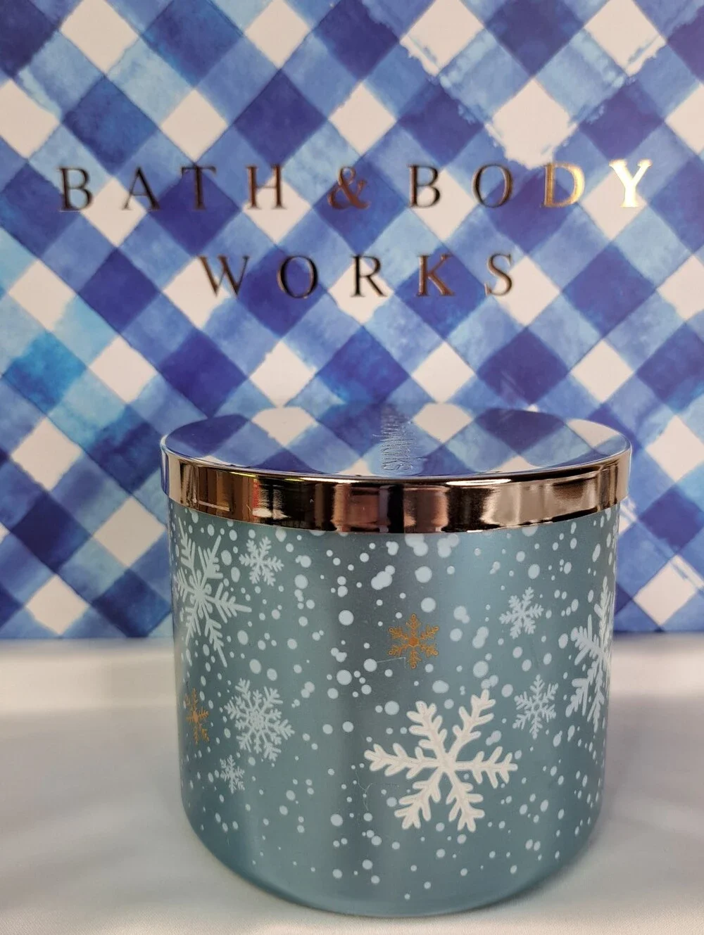 Bath & Body Works 'SWEATER WEATHER' Scented 3-Wick Candle in Luminious Wrap - Picture 5 of 11
